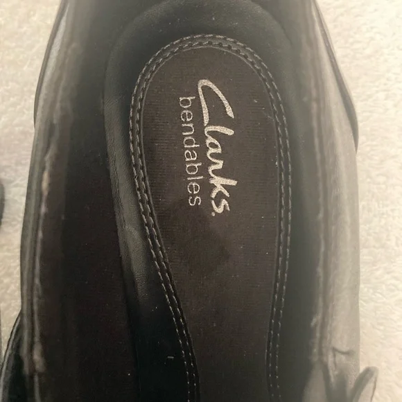 Clark’s Bendables heeled shoes - Picture 5 of 8